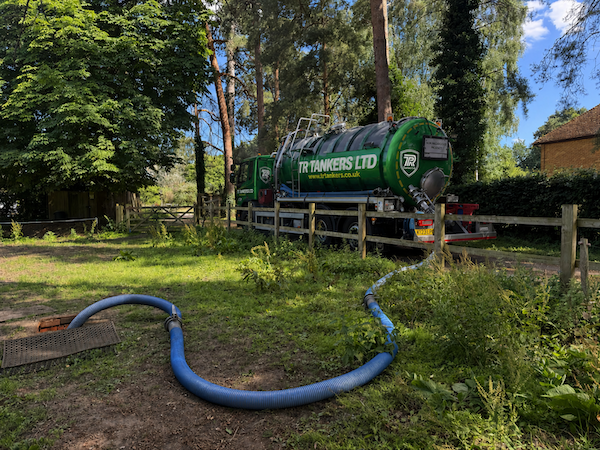 TR Tankers emptying a septic tank in Kent.